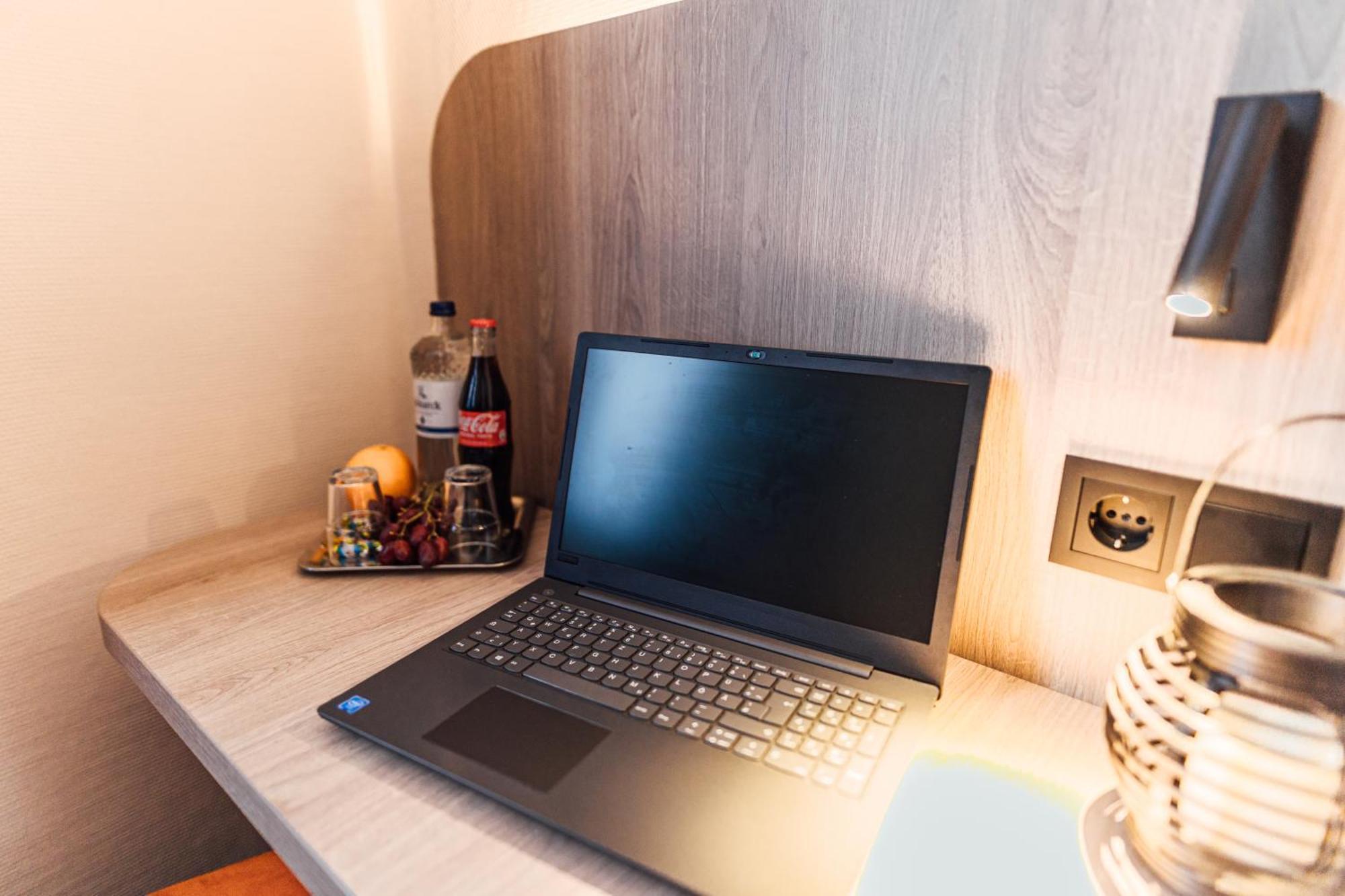 Hotel Commerz 함브루크 외부 사진