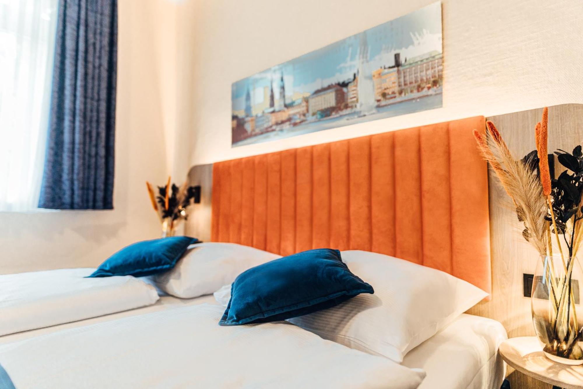 Hotel Commerz 함브루크 외부 사진
