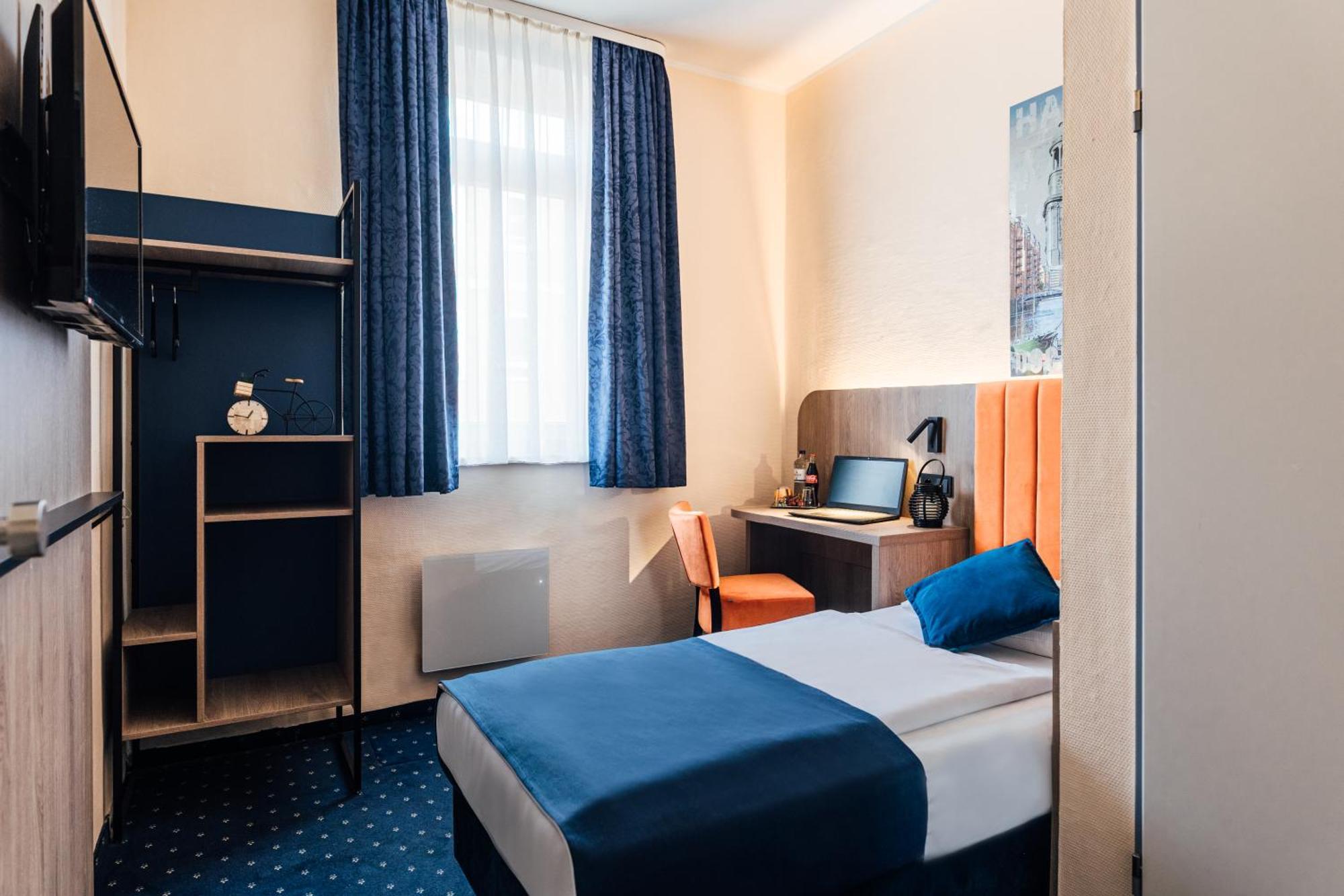 Hotel Commerz 함브루크 외부 사진